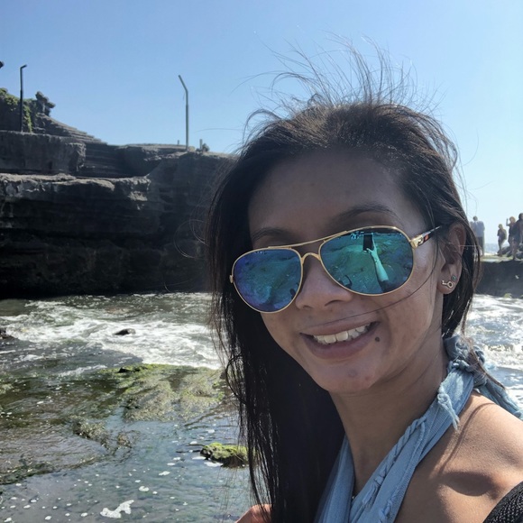 Meet your Posher, Tamlyn - Picture 2 of 4